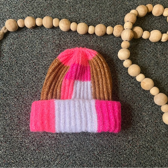WILD FABLE Colorblock Neon Pink & Brown Chunky Knit Beanie Winter Hat Accesory - Picture 9 of 16